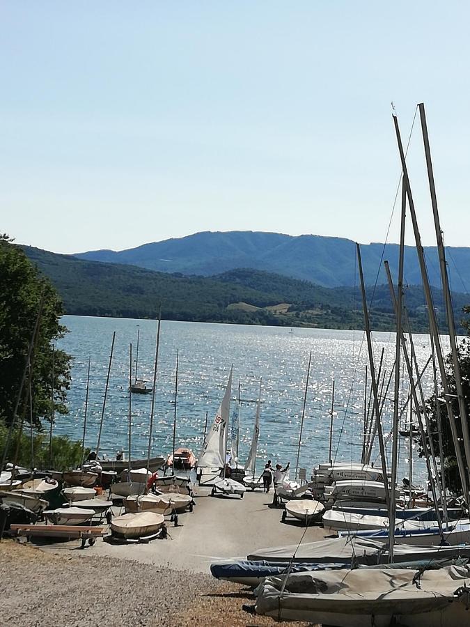 Il Lago Del Mugello B&B Barberino di Mugello Eksteriør billede